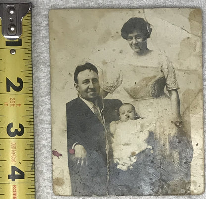 Vintage Family Photograph – Early 20th Century Portrait