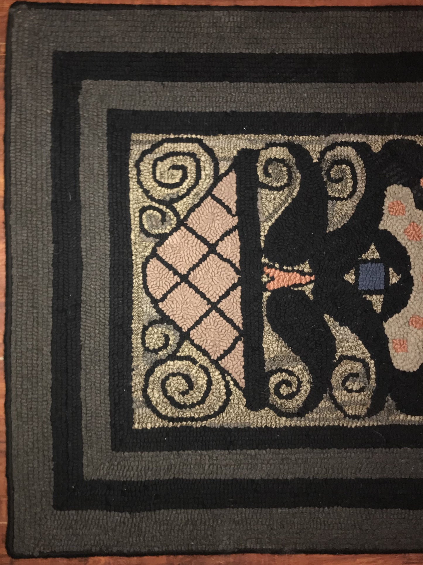 Handmade Art Deco Wool Hooked Rug with Geometric and Floral Motifs (42 x 100 inches)